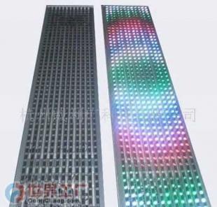 批發LED顯示屏 安裝拆卸超級方便的鋁條屏維修指南